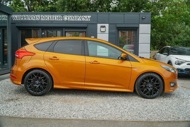 Ford Focus 2017 1.0T Ecoboost St-line Hatchback Ma Orange #6