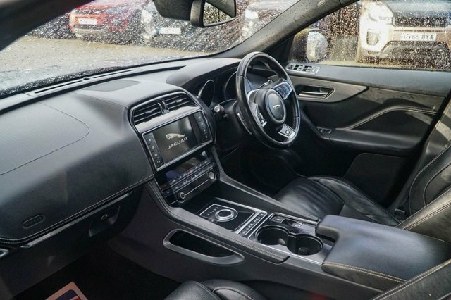 Jaguar F-Pace 2.0 D180 Portfolio Awd Euro 6 S S Red #27