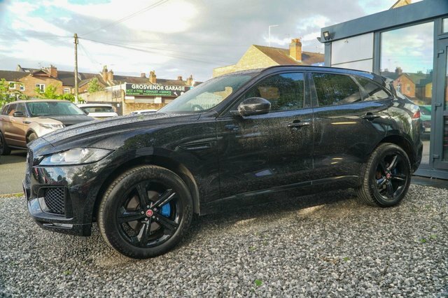 Jaguar F-Pace 2017 3.0 D300 V6 S Suv Awd Euro 6 Black #3