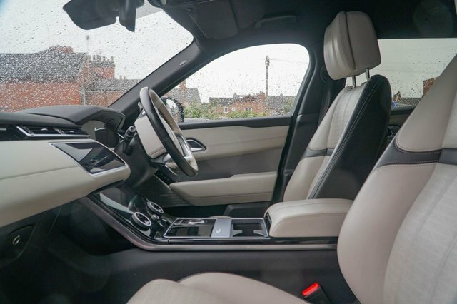 Land Rover Range Rover Velar 2018 2.0 D180 R-dynamic Hse Suv 4W Black #2