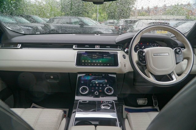 Land Rover Range Rover Velar 2018 2.0 D180 R-dynamic Hse Suv 4W Black #4