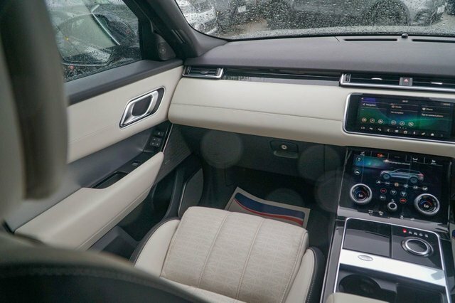 Land Rover Range Rover Velar 2L R-dynamic S White #42