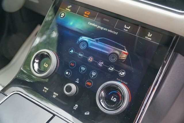 Land Rover Range Rover Velar 2L R-dynamic S White #68