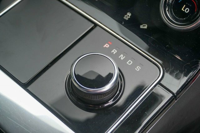 Land Rover Range Rover Velar 2L R-dynamic S White #67