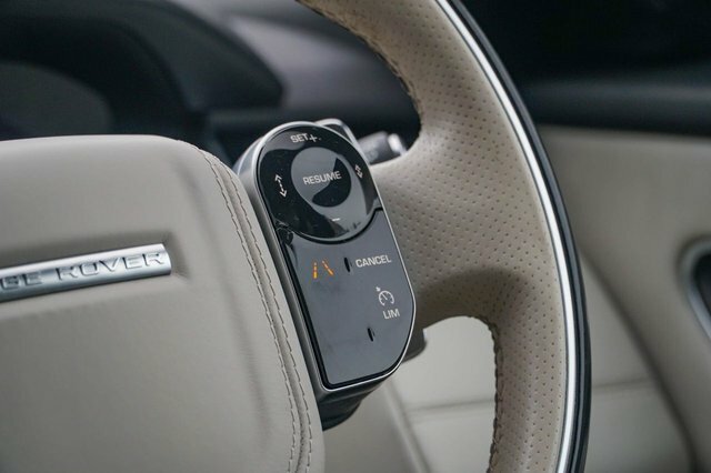 Land Rover Range Rover Velar 2L R-dynamic S White #39