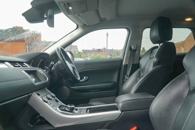Land Rover Range Rover Evoque 2016 2.0 Td4 Se Tech Suv 4Wd Euro YH66XZT Black #2