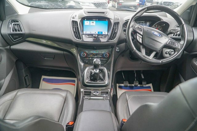 Ford Kuga 2017 2.0 Tdci Titanium X Suv Awd NA17FDZ Black #4
