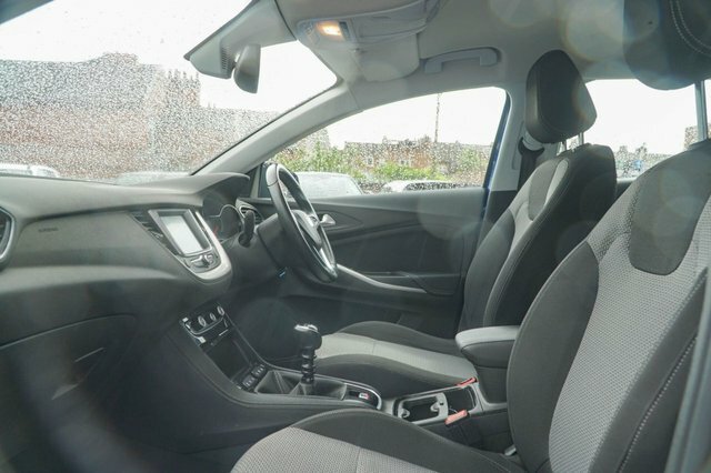 Vauxhall Grandland X 2018 1.2 Turbo Se Suv Euro 6 S Blue #2