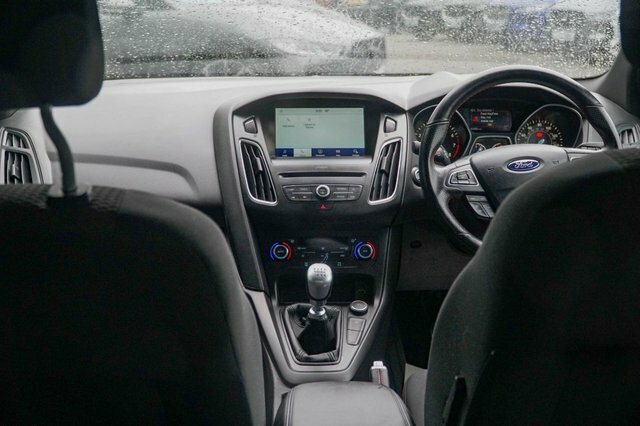 Ford Focus White #50