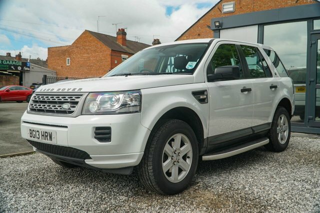 Land Rover Freelander 2 2013 2.2 Td4 Gs Suv 4Wd Euro 5 White #3