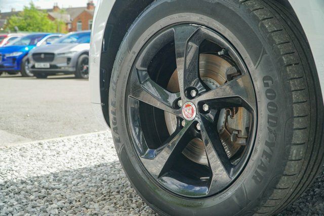 Jaguar F-Pace 2.0 D200 R-dynamic Black Awd 2022 Blue #17