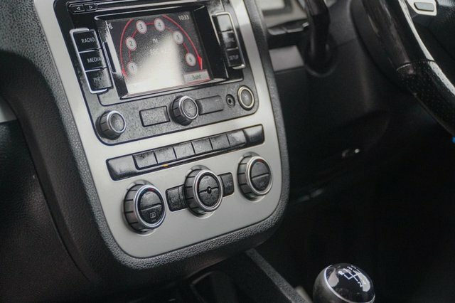 Volkswagen Scirocco 2.0 Tdi Bluemotion Tech 2013 White #24