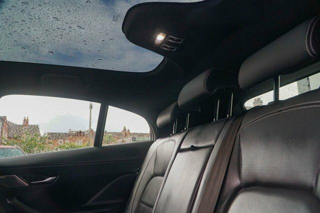 Jaguar I-Pace Blackpanoramic Sunroof Black #42