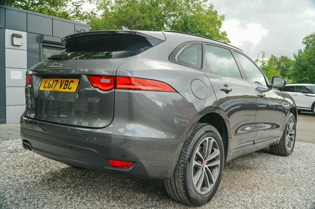 Jaguar F-Pace 2.0L Prestige 178 Bhp Blue #19