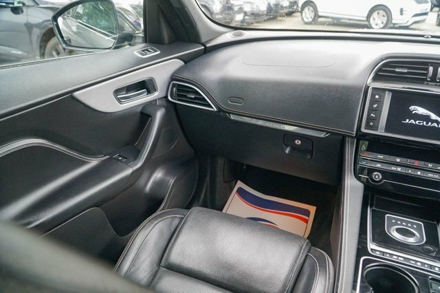 Jaguar F-Pace 2.0L Prestige 178 Bhp Blue #35