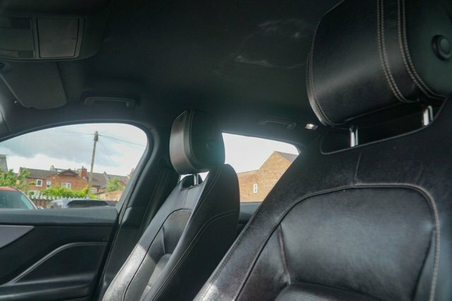 Jaguar F-Pace 2.0L Prestige 178 Bhp Blue #52