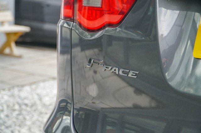 Jaguar F-Pace 2.0L Prestige 178 Bhp Blue #28