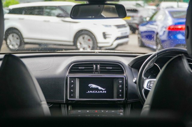 Jaguar F-Pace 2.0L Prestige 178 Bhp Blue #23
