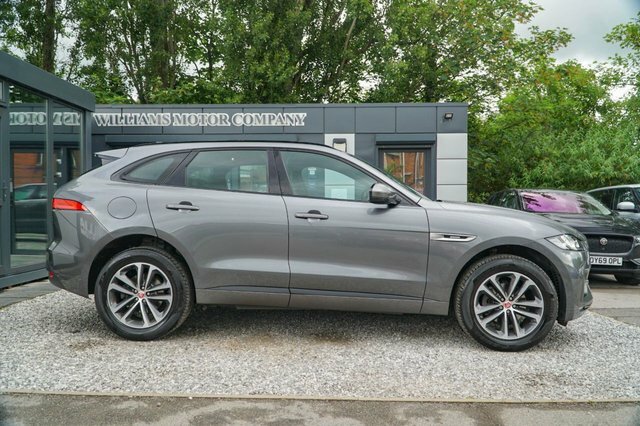 Jaguar F-Pace 2.0L Prestige 178 Bhp Blue #69