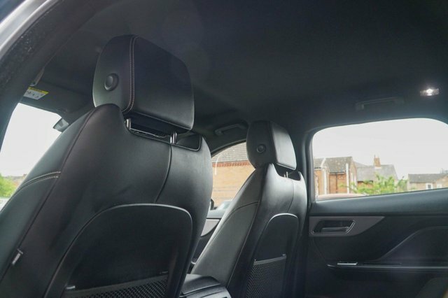 Jaguar F-Pace 2.0L Prestige 178 Bhp Blue #41