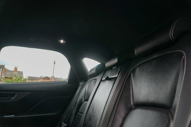 Jaguar F-Pace 2.0L Prestige 178 Bhp Blue #42