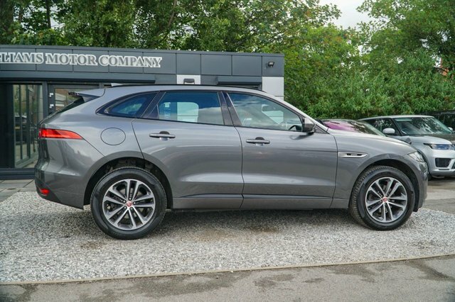 Jaguar F-Pace 2.0L Prestige 178 Bhp Blue #17