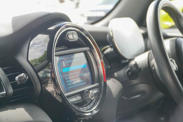 Mini Electric Cooper S Level 2 Black #42