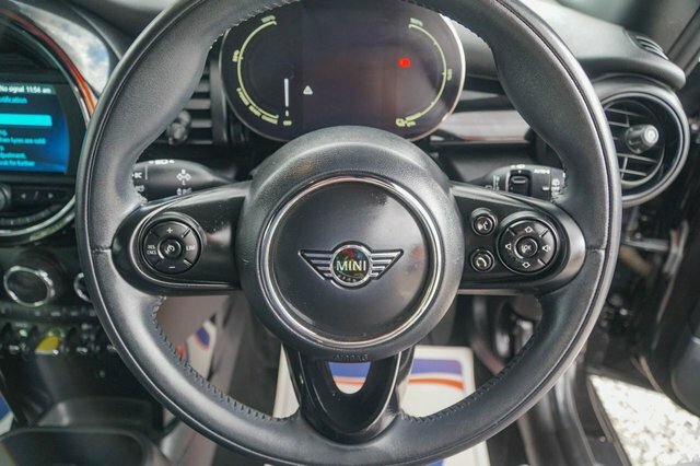 Mini Electric Cooper S Level 2 Black #11