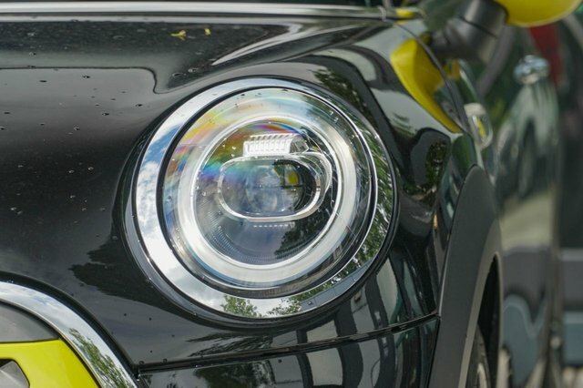 Mini Electric Cooper S Level 2 Black #55