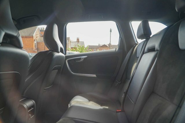 Volvo XC60 D4 Se Nav White #32
