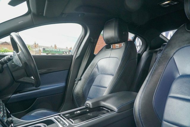 Jaguar XE 2.0D Portfolio Blue #39