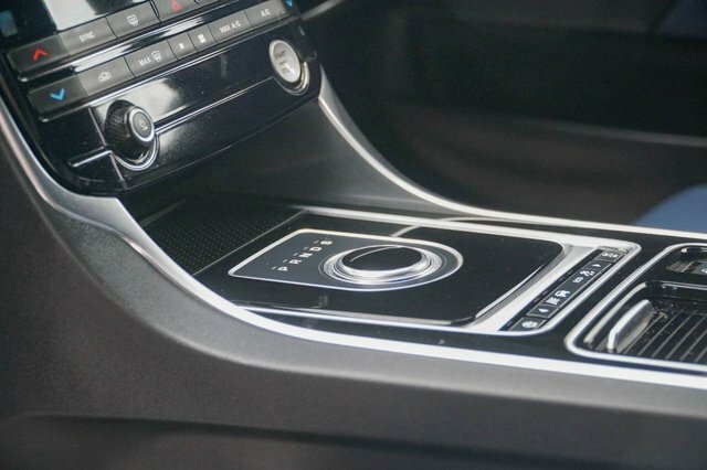 Jaguar XE 2.0D Portfolio Blue #42