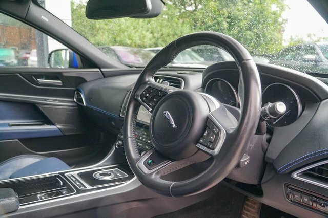 Jaguar XE 2.0D Portfolio Blue #13