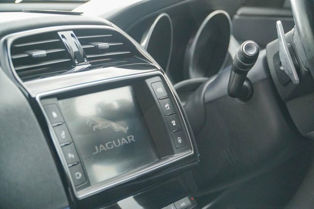 Jaguar XE 2.0D Portfolio Blue #44