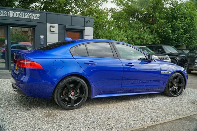 Jaguar XE 2.0D Portfolio Blue #16