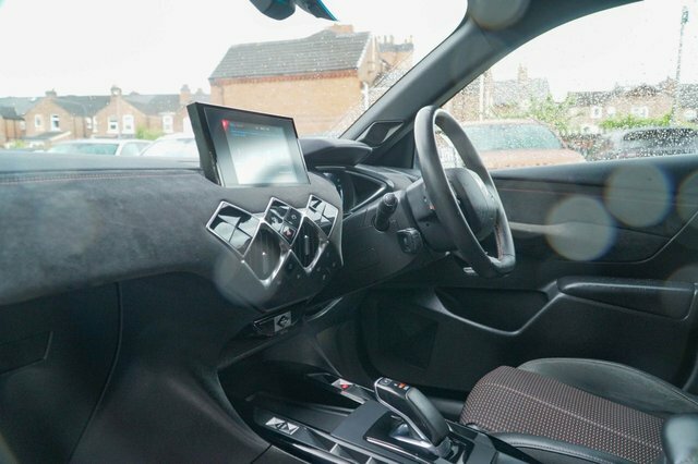 DS DS 3 Crossback Ds3 Crossback Performance Line Ev White #40