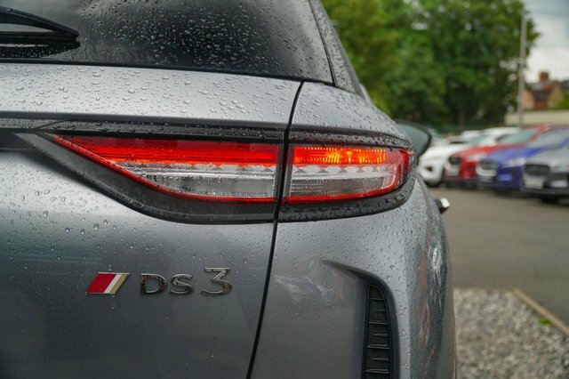 DS DS 3 Crossback Ds3 Crossback Performance Line Ev White #17