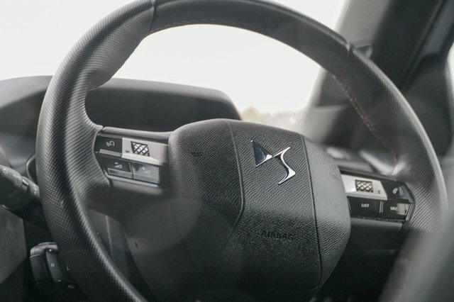 DS DS 3 Crossback Ds3 Crossback Performance Line Ev White #25