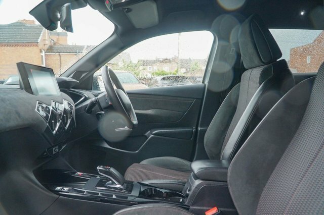 DS DS 3 Crossback Ds3 Crossback Performance Line Ev White #42