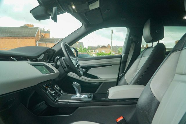 Land Rover Range Rover Evoque 2022 2.0 D200 Mhev R-dynamic S Suv White #2