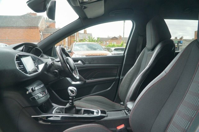 Peugeot 308 2016 2.0 Bluehdi Gt Line Hatchback Manu Black #2