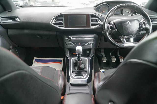 Peugeot 308 2016 2.0 Bluehdi Gt Line Hatchback Manu Black #4