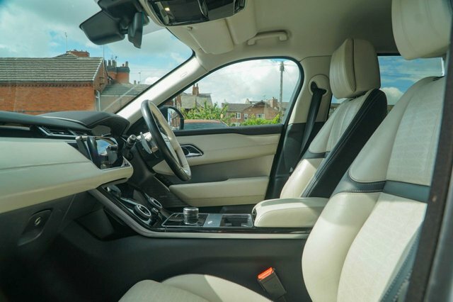 Land Rover Range Rover Velar 2018 2.0 D180 R-dynamic Hse Suv 4W White #2