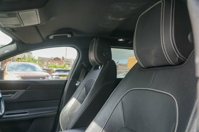 Jaguar XF 3.0D V6 Portfolio Blue #22