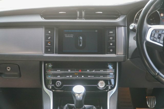 Jaguar XF 3.0D V6 Portfolio Blue #35