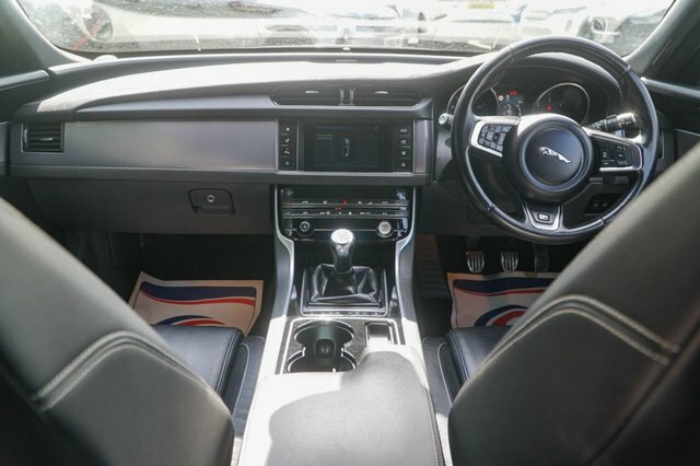 Jaguar XF 2017 2.0D R-sport Sportbrake Eur Grey #4