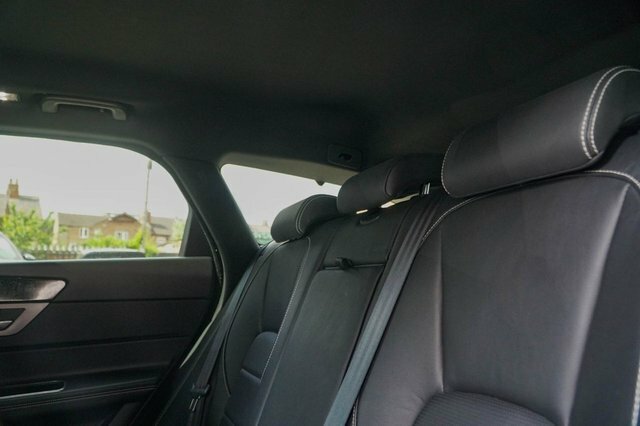 Jaguar XF 3.0D V6 Portfolio Blue #32