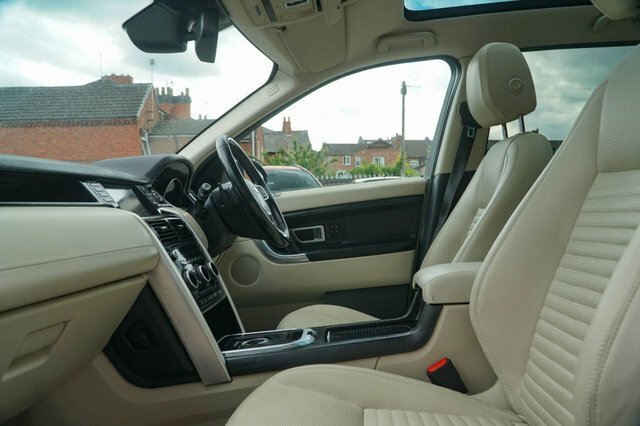 Land Rover Discovery Sport 2015 2.2 Sd4 Hse Luxury Suv 4Wd Eu Red #2