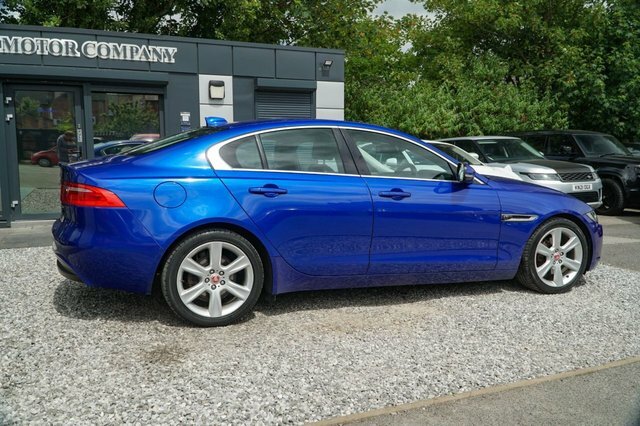 Jaguar XE 2.0 Gtdi Prestige 197 Bhp Black #46