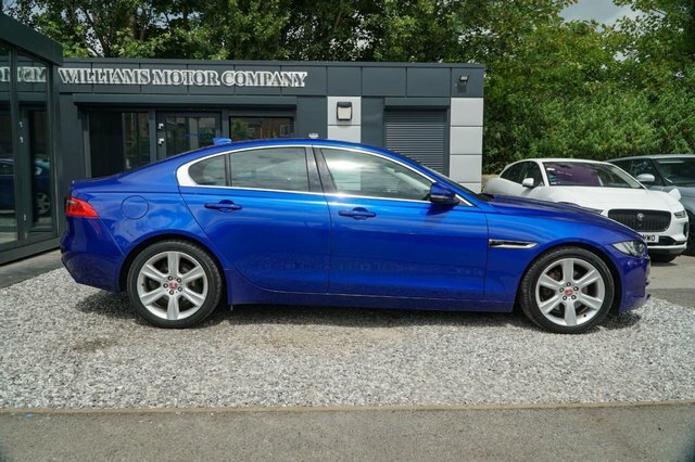 Jaguar XE 2.0 Gtdi Prestige 197 Bhp Black #47